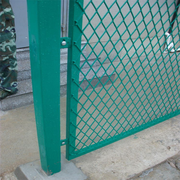 福建鋼板網圍欄